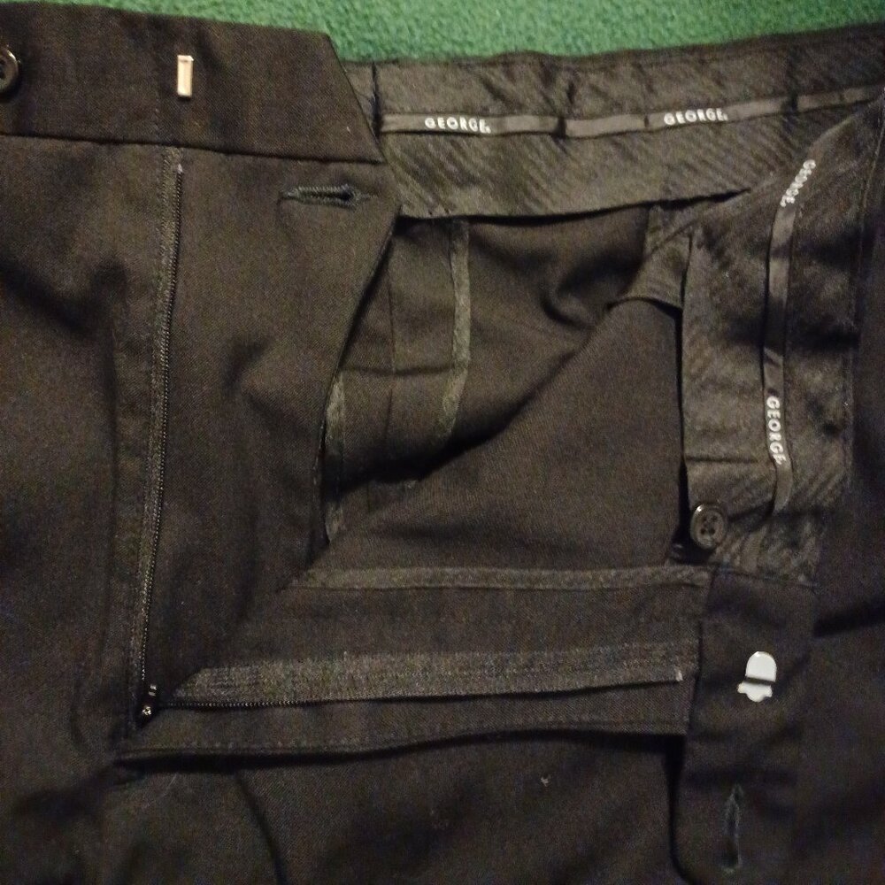 44 x 30 black pants - Picture 3 of 7